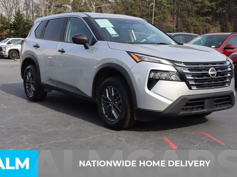 Used 2024 Nissan Rogue S image 5