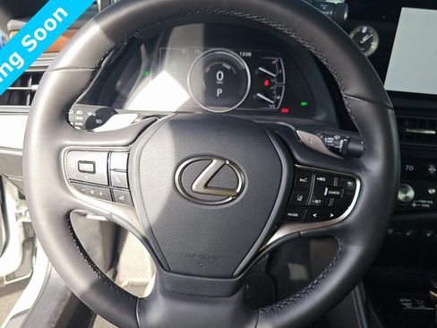Used 2024 Lexus ES 300h w/ Premium Package image 8