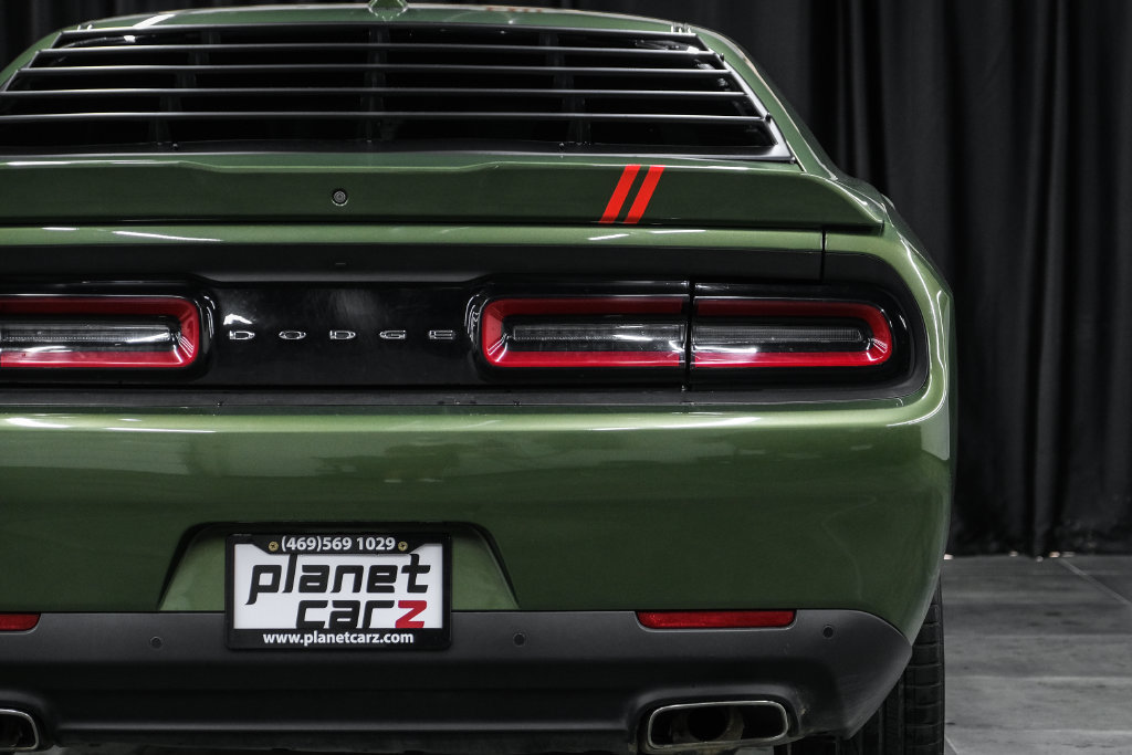 Used 2022 Dodge Challenger SXT w/ Plus Package RWD image 37