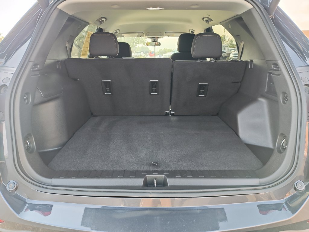 Used 2022 Chevrolet Equinox LT FWD image 9