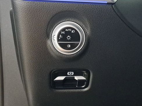 Used 2023 Mercedes-Benz C 300 Sedan image 24