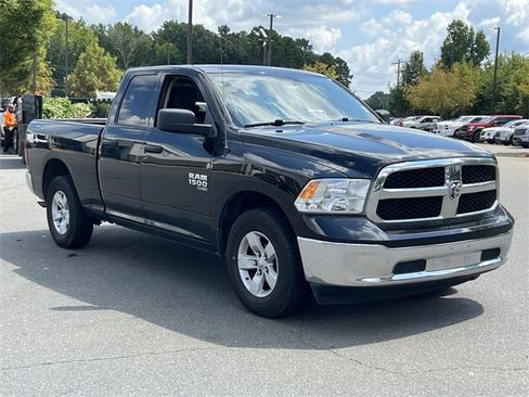 Used 2024 RAM 1500 Classic SLT image 14