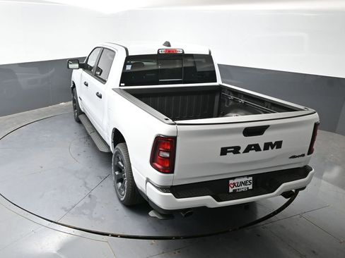 New 2026 RAM 1500 Express AWD/4WD image 36