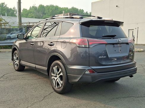Used 2016 Toyota RAV4 LE FWD image 23