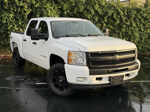 Used 2012 Chevrolet Silverado 1500 LT w/ All-Star Edition AWD/4WD image 2