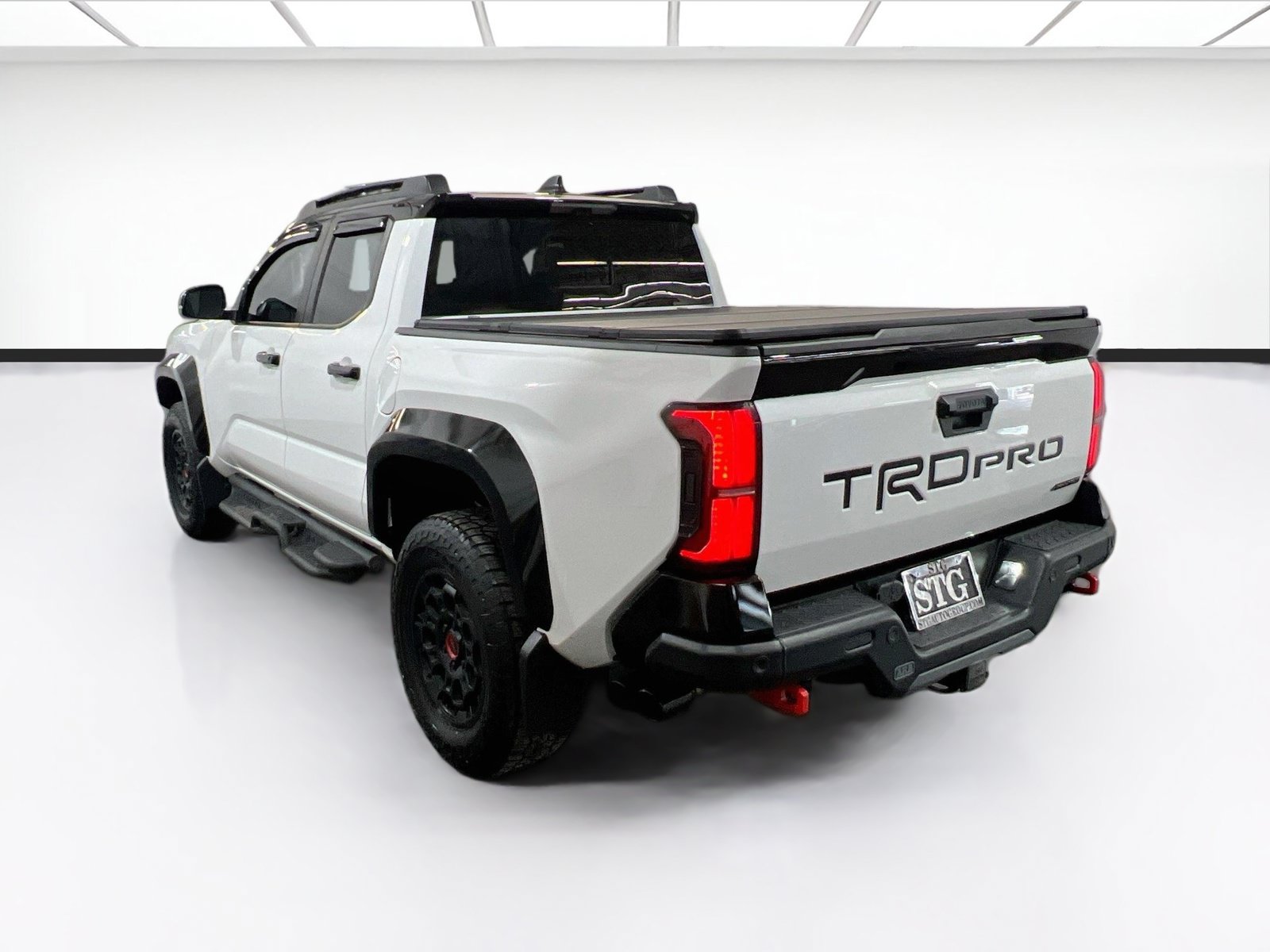 Used 2025 Toyota Tacoma TRD Pro AWD/4WD image 6