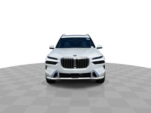 Used 2024 BMW X7 xDrive40i AWD/4WD image 3