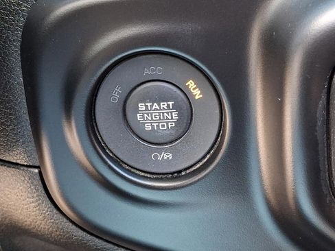 Used 2022 Jeep Wrangler Unlimited Sahara w/ Cold Weather Group image 25