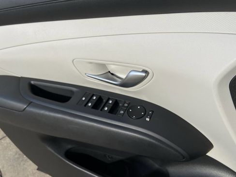 Used 2025 Hyundai Tucson SEL FWD image 47