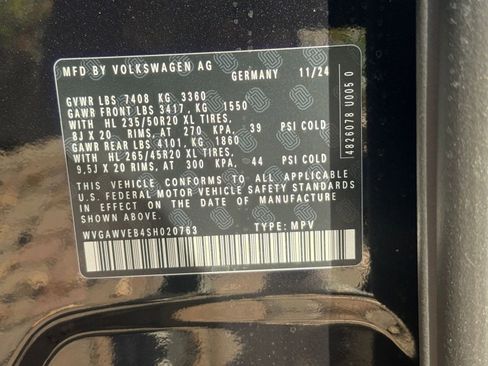 New 2025 Volkswagen ID. Buzz Pro S RWD image 18
