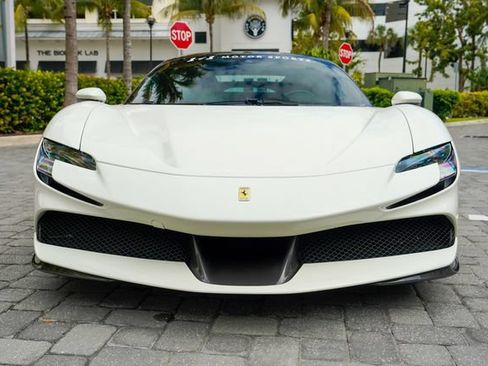 Used 2023 Ferrari SF90 Stradale AWD/4WD image 7