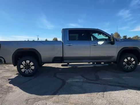 New 2026 GMC Sierra 3500 Denali w/ Technology Package image 9