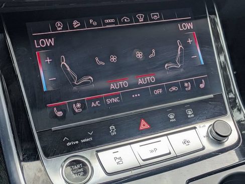 Used 2024 Audi Q8 Prestige w/ Prestige Package AWD/4WD image 24