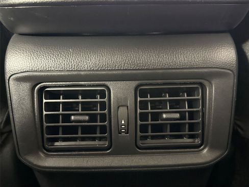 Certified 2025 Toyota RAV4 XLE FWD image 33