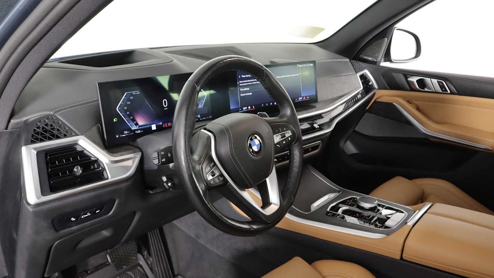 Used 2024 BMW X5 xDrive40i w/ Premium Package AWD/4WD image 12