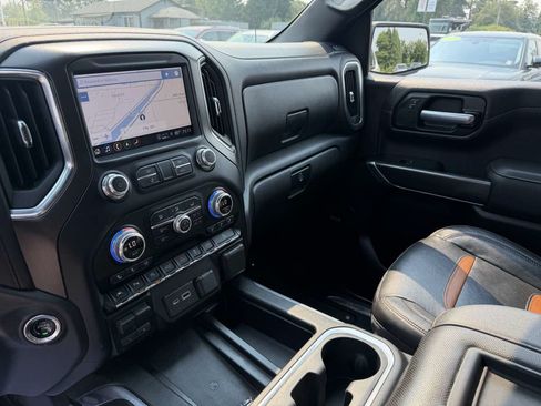 Used 2021 GMC Sierra 1500 AT4 w/ AT4 Value Package AWD/4WD image 17