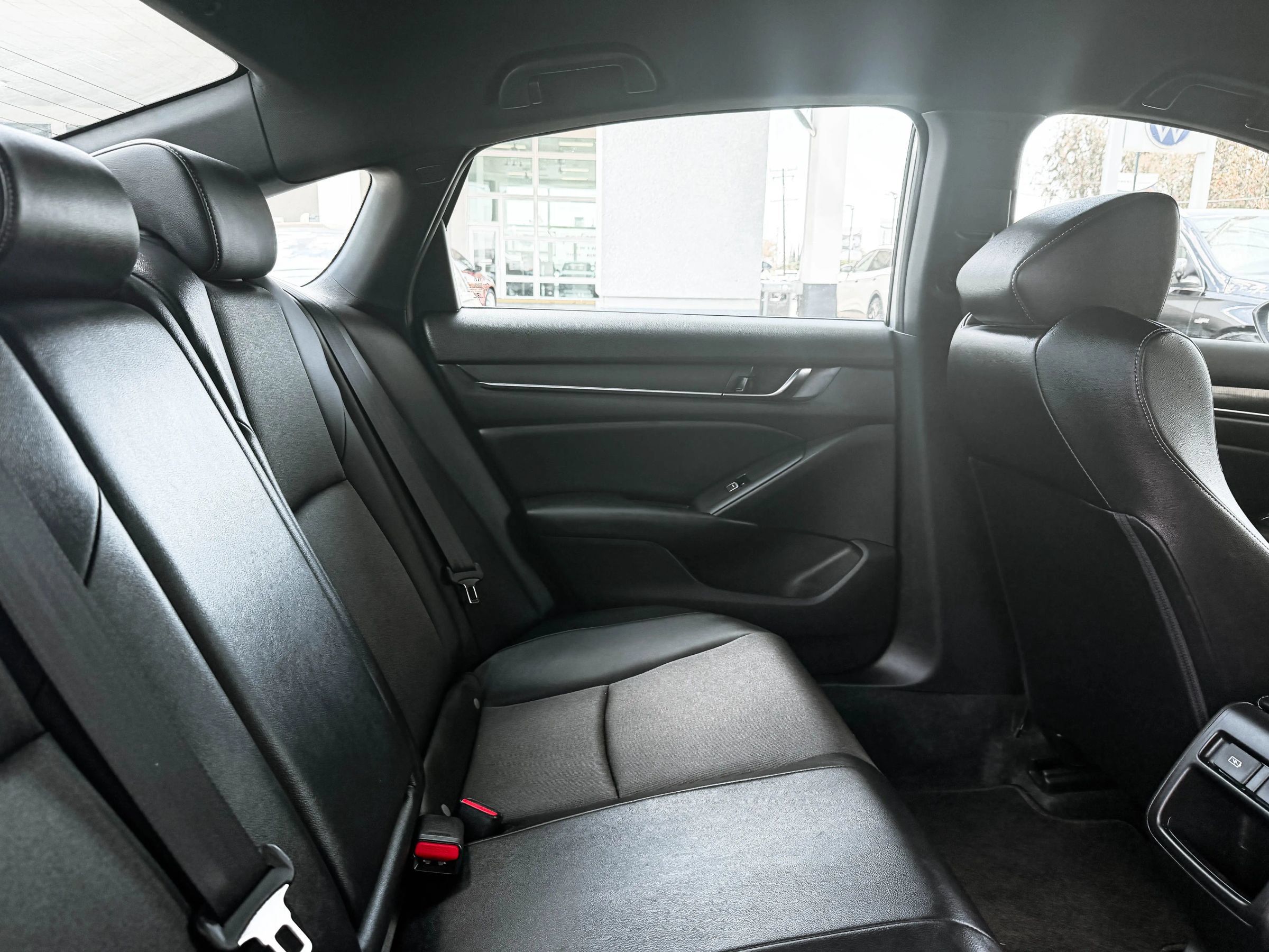 Used 2022 Honda Accord Sport image 28