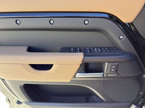 New 2026 Land Rover Defender 130 V8 image 16