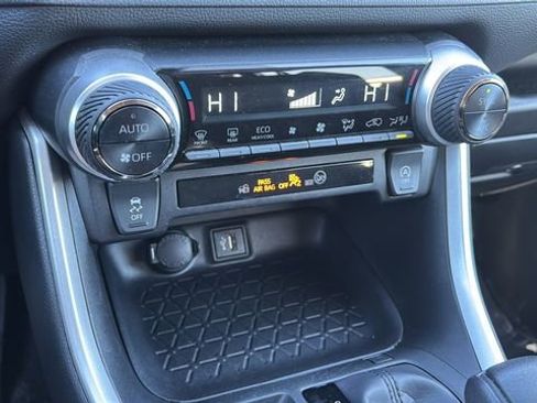 Used 2024 Toyota RAV4 XLE image 30