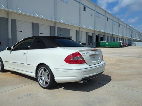 Used 2009 Mercedes-Benz CLK 550 Cabriolet image 7