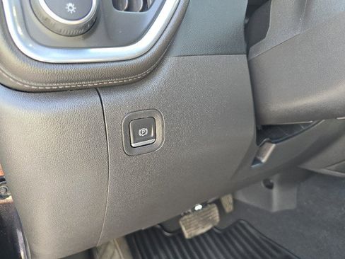 Used 2022 Chevrolet Silverado 1500 LT image 26