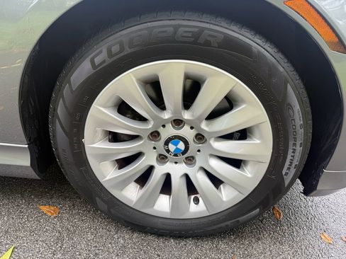 Used 2009 BMW 328i Sedan RWD image 14