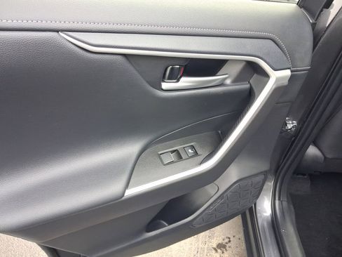 Used 2025 Toyota RAV4 Limited w/ Advanced Technology Package AWD/4WD image 19