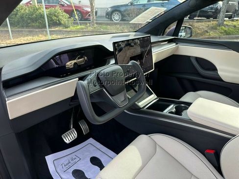Used 2023 Tesla Model X Plaid AWD/4WD image 8