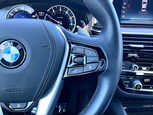 Used 2019 BMW 530i xDrive w/ Convenience Package AWD/4WD image 24