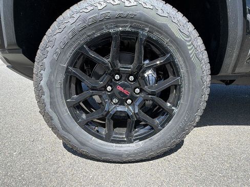 New 2026 GMC Canyon Elevation w/ Convenience Package AWD/4WD image 9