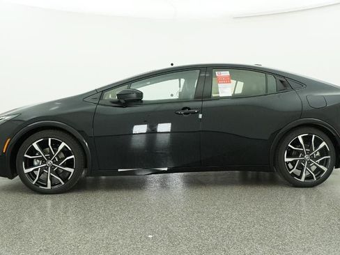 New 2026 Toyota Prius Plug-In Hybrid FWD image 52