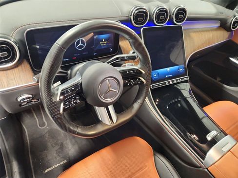 Used 2024 Mercedes-Benz GLC 300 4MATIC image 10