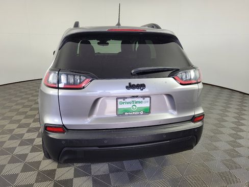 Used 2021 Jeep Cherokee Latitude Plus FWD image 6