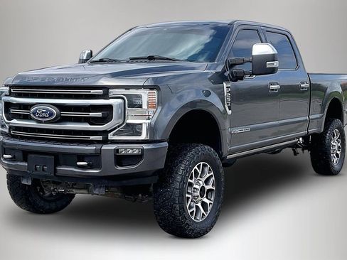 Used 2020 Ford F250 Platinum w/ FX4 Off-Road Package image 2