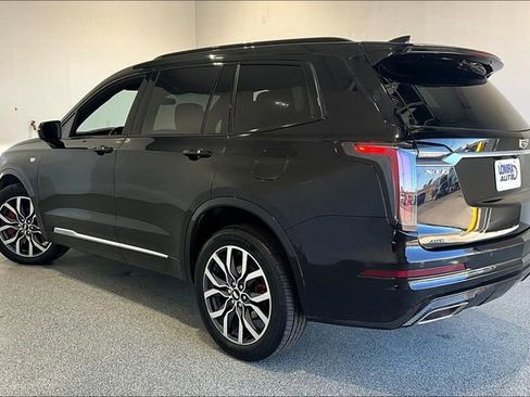 Used 2023 Cadillac XT6 Sport image 4