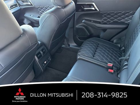 Used 2024 Mitsubishi Outlander SEL AWD/4WD image 12