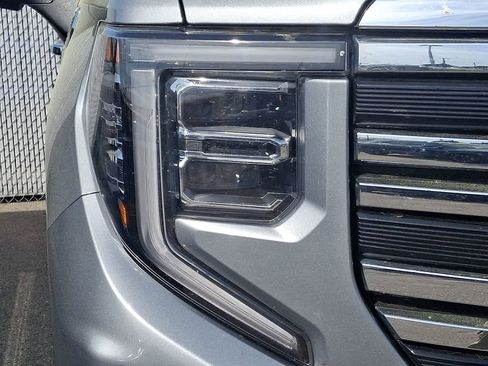 Used 2024 GMC Sierra 1500 SLT w/ SLT Premium Plus Package image 3