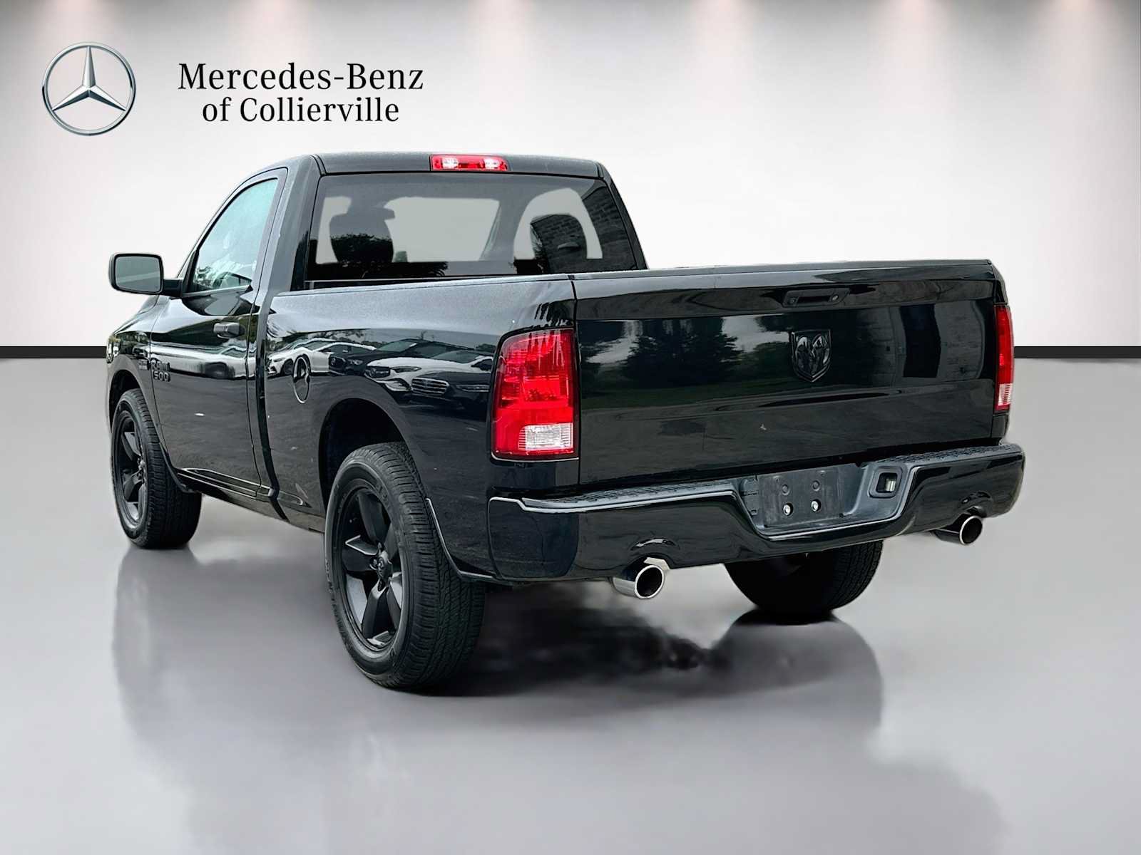 Used 2018 RAM 1500 Express w/ Black Ram 1500 Express Group RWD image 7