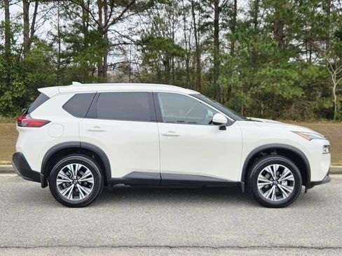 Certified 2023 Nissan Rogue SV w/ SV Premium B Package image 3