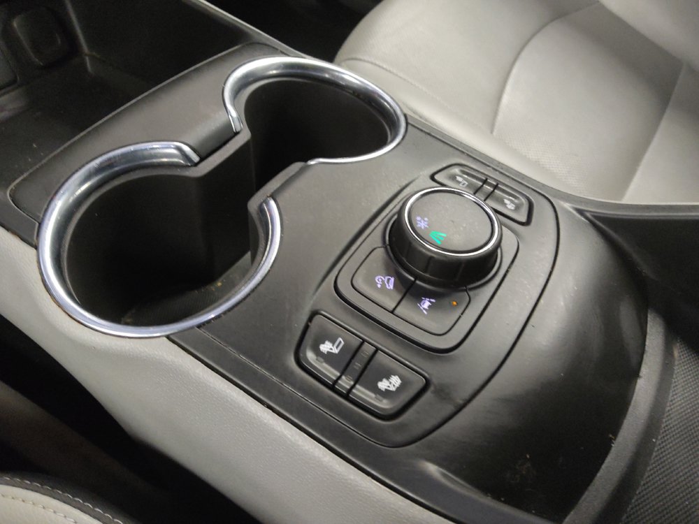 Used 2023 GMC Terrain SLT FWD image 26