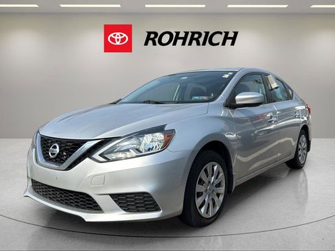 Used 2016 Nissan Sentra S image 1