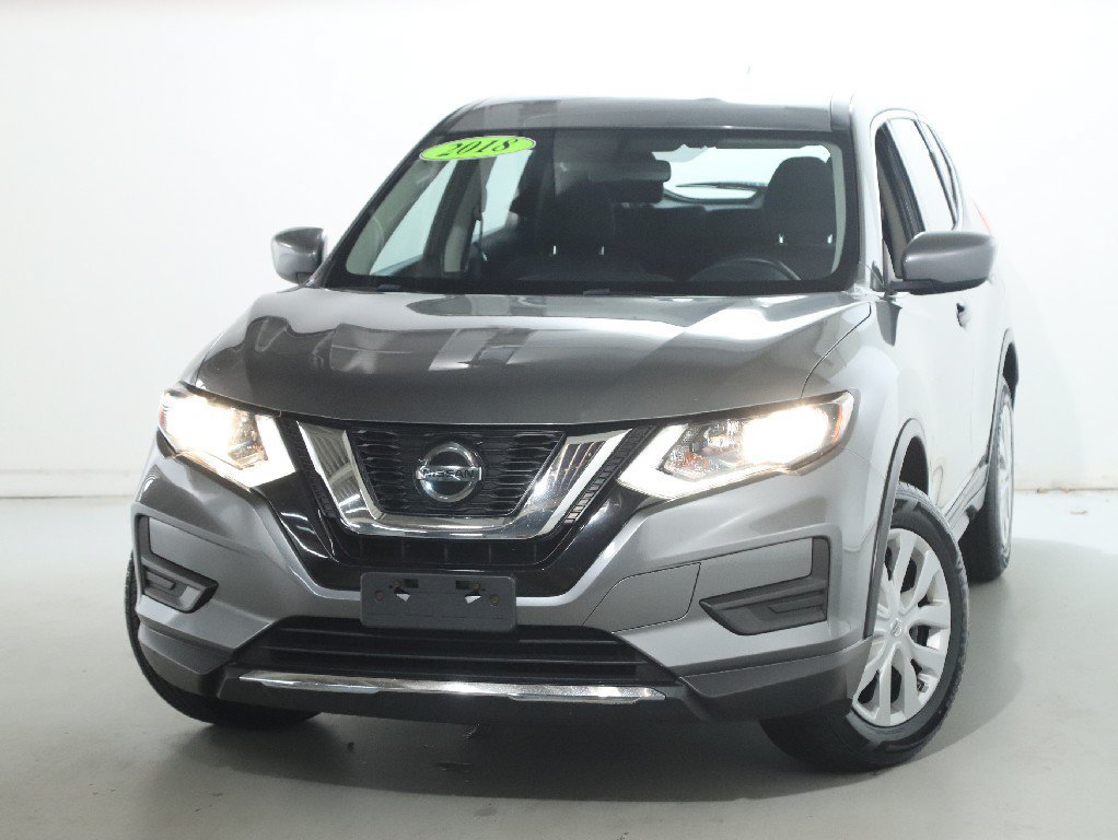 Used 2018 Nissan Rogue S AWD/4WD image 4