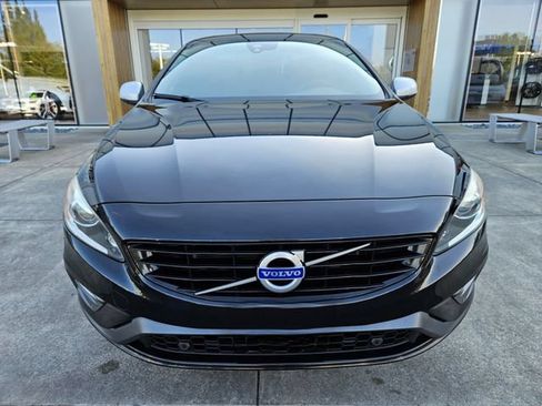Used 2016 Volvo S60 T5 R-Design FWD image 2