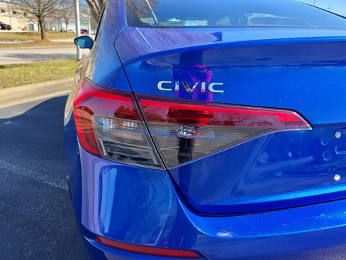 Used 2023 Honda Civic Sport image 36