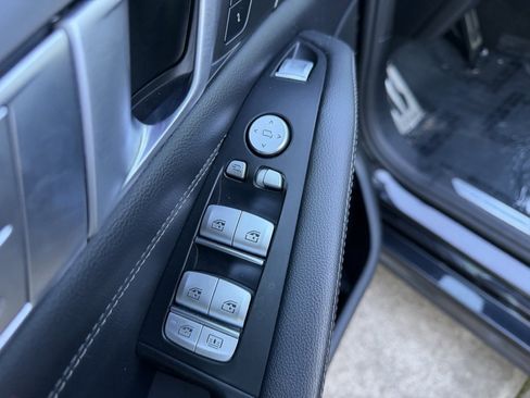 Used 2019 BMW X7 xDrive50i w/ M Sport Package image 12