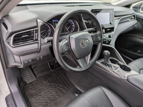 Used 2024 Toyota Camry SE FWD image 8