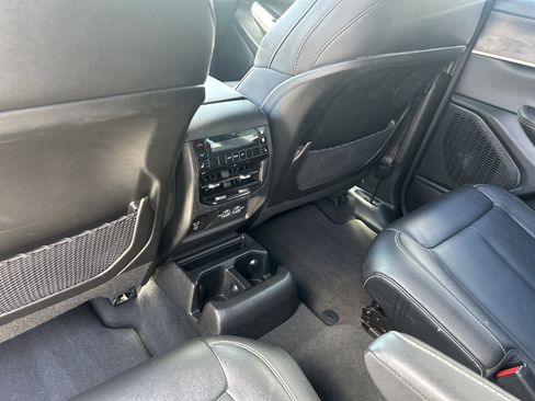 Certified 2024 Jeep Grand Cherokee L Limited w/ Black Appearance Package image 16