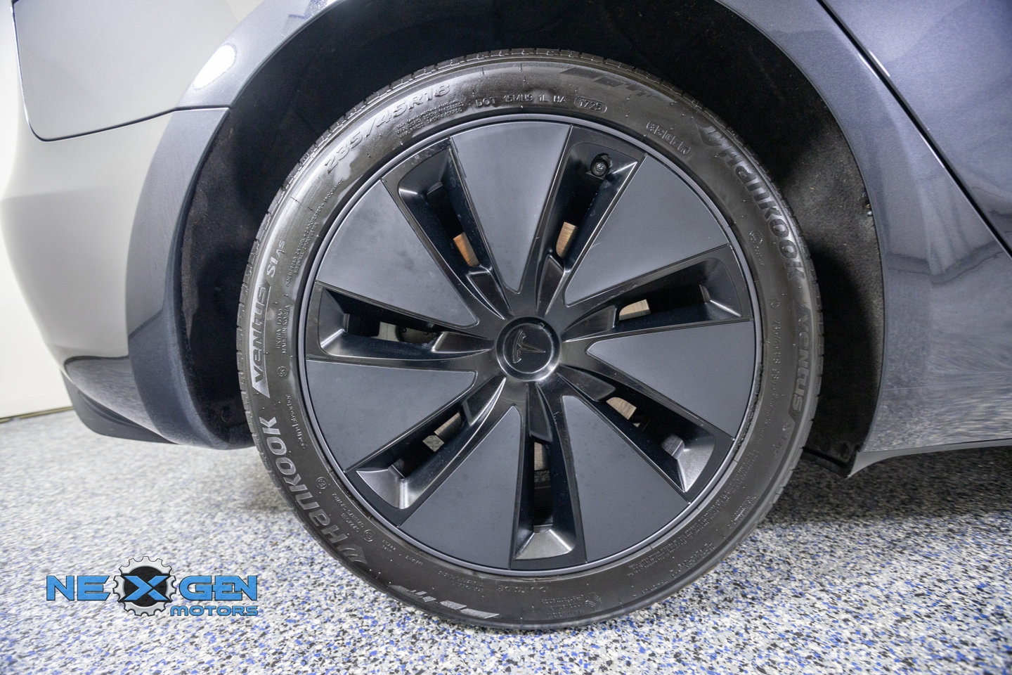 Used 2025 Tesla Model 3 Long Range AWD/4WD image 42