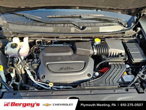 Used 2026 Chrysler Pacifica Limited w/ S Appearance Package FWD image 31