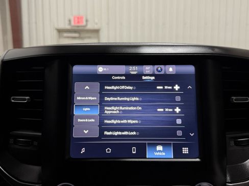 Used 2022 RAM 2500 Tradesman AWD/4WD image 39